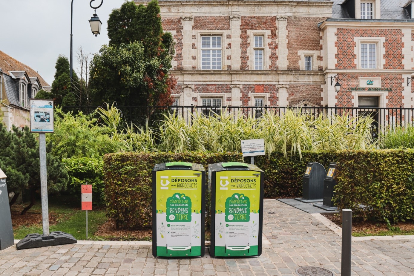 Poubelles expérimentales de bio déchets